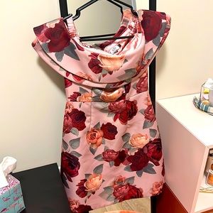 Dress, extra small or UK 4, size. Brand new, wore once. Silky material inside.